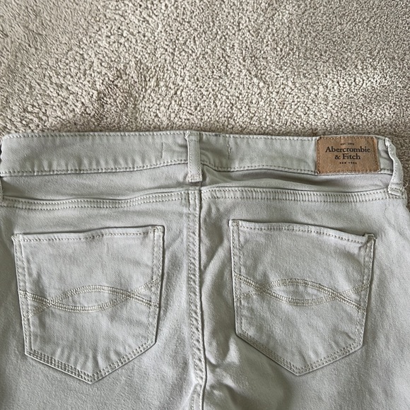 Abercrombie Beige Skinny Jeans - Picture 3 of 4
